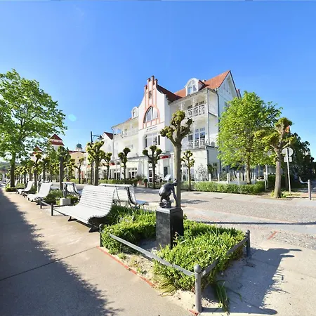 Binzer Seeblick Haus Jahreszeiten * Binz